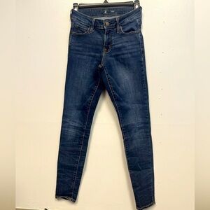 0224-18 Old Navy Rockstar Super Skinny